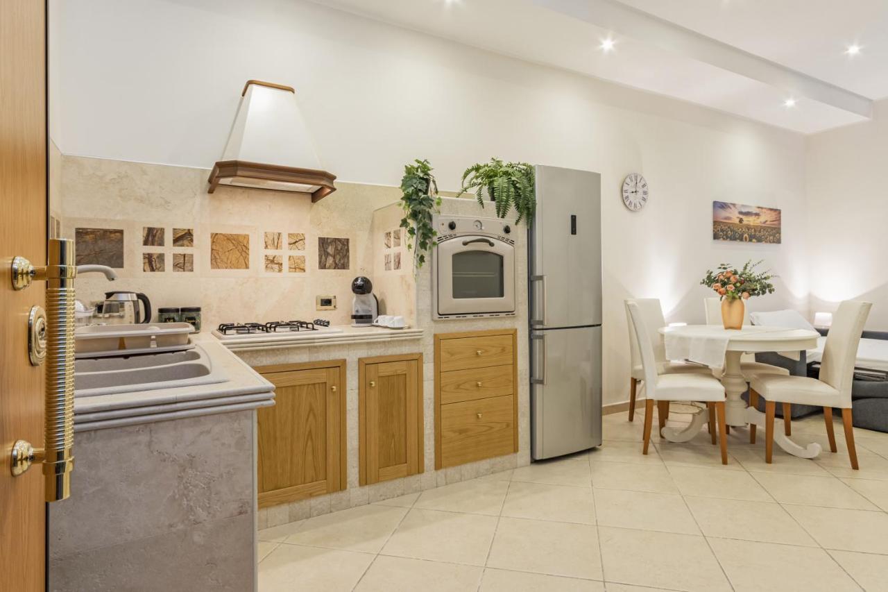 Cafiero Apartment Bari Luaran gambar