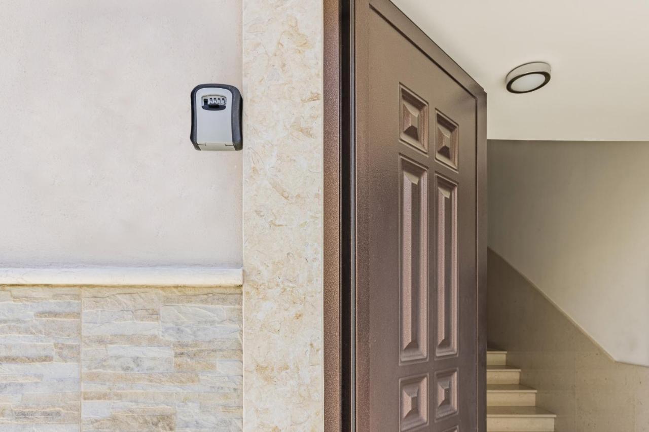 Cafiero Apartment Bari Luaran gambar